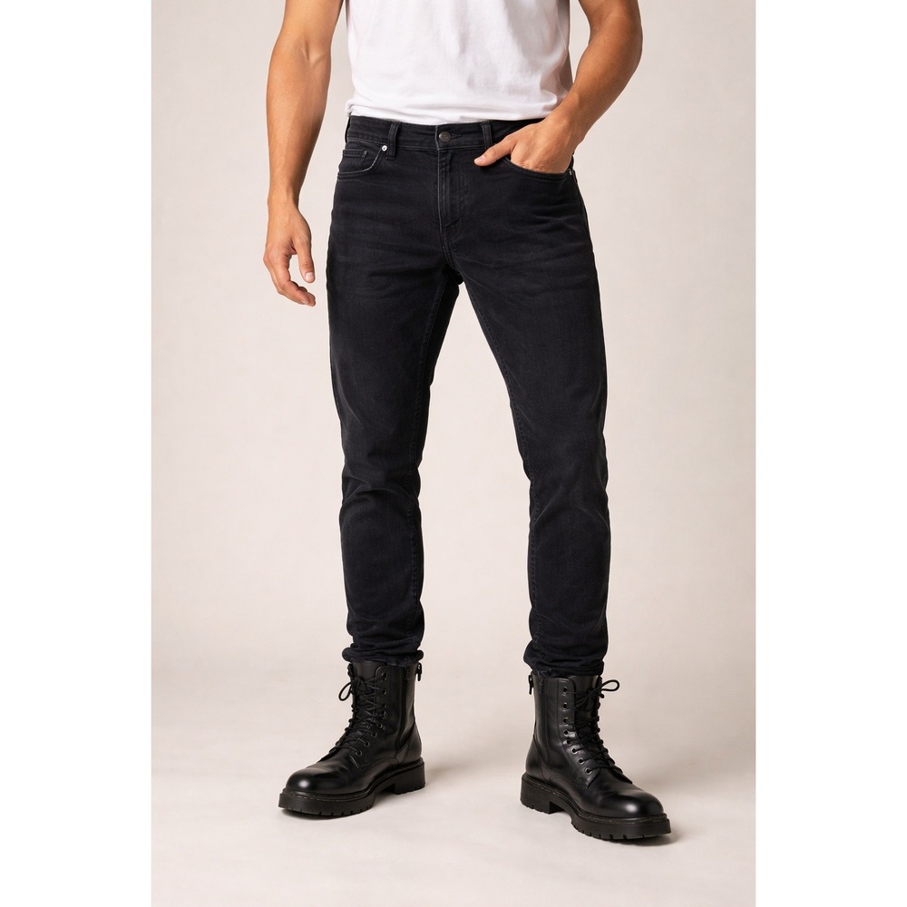 True Religion World Tour Geno Relaxed Black Slim Straight Jeans *SZ 38-40/34‎
